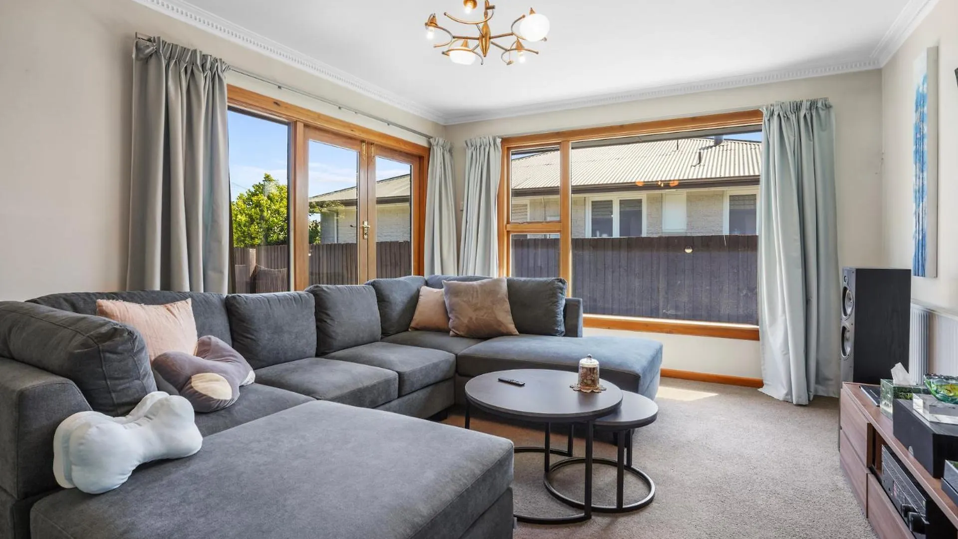 Mm Villa - Christchurch Holiday Home